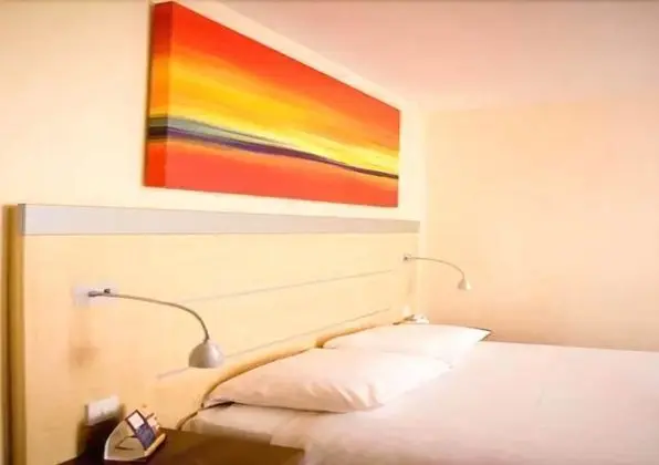 Standard Oda, 1 Çift Kişilik Yatak ve Çekyat, Sigara İçilmez