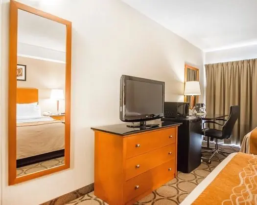 Comfort Care, Tek Büyük Yataklı Oda, 2 Çift Kişilik Yatak