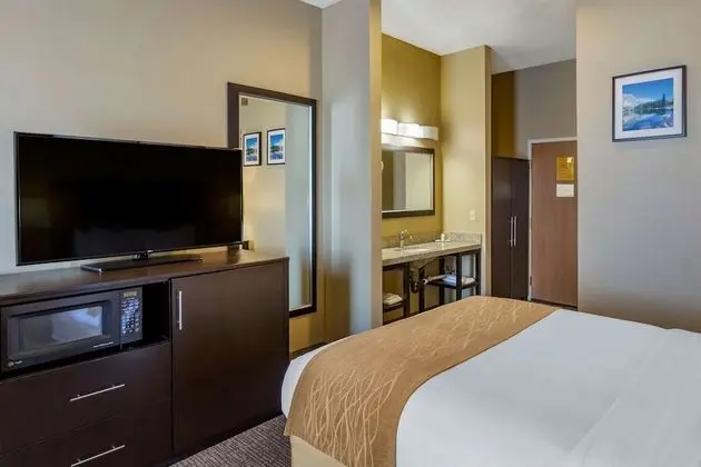 Oda, 1 Büyük (Queen) Boy Yatak, Engellilere Uygun, Sigara İçilmez