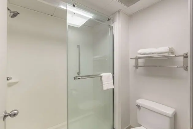 Süit, 1 En Büyük (King) Boy Yatak, Sigara İçilmez