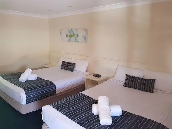 Superior Oda, 1 Büyük (Queen) Boy Yatak ve Çekyat, Sigara İçilmez (Single bed)