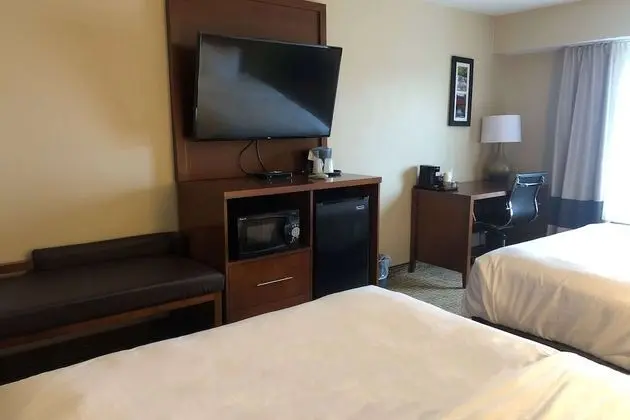 Oda, 2 Büyük (Queen) Boy Yatak, Sigara İçilmez