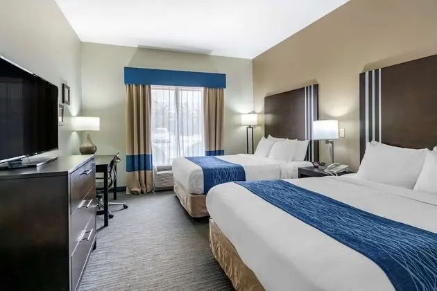 Oda, 2 Büyük (Queen) Boy Yatak, Engellilere Uygun, Sigara İçilmez