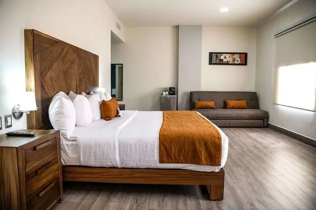 King Suite, Breakfast Included - Non-Smoking
