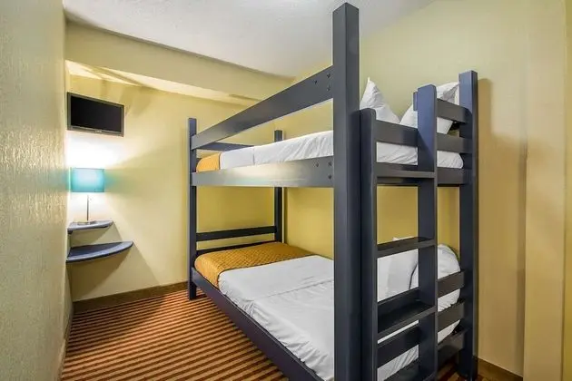 Oda, Sigara İçilmez (Upgrade, 1 King Bed & 1 Bunk Bed)