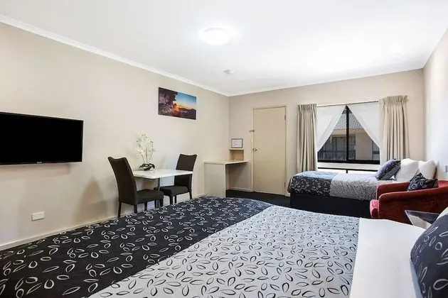 Deluxe Üç Kişilik Oda