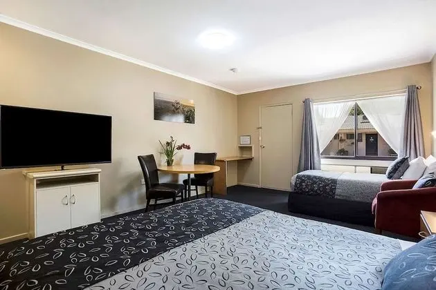 Deluxe Üç Kişilik Oda