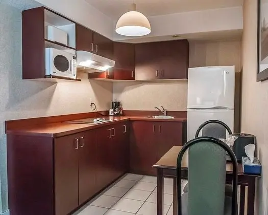 Süit, 1 Çift Kişilik Yatak, Sigara İçilmez