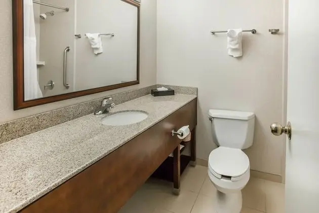 Standard Oda, 2 Büyük (Queen) Boy Yatak, Sigara İçilmez (2nd Floor No Pets)