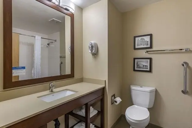 Oda, 2 Büyük (Queen) Boy Yatak, Sigara İçilmez (Pet Friendly)