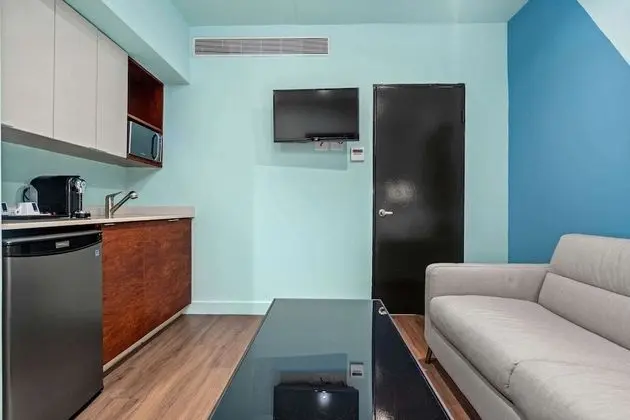 Süit, 1 En Büyük (King) Boy Yatak, Sigara İçilmez