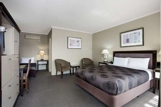 Executive İki Ayrı Yataklı Oda (1 Queen & 1 Single Bed)