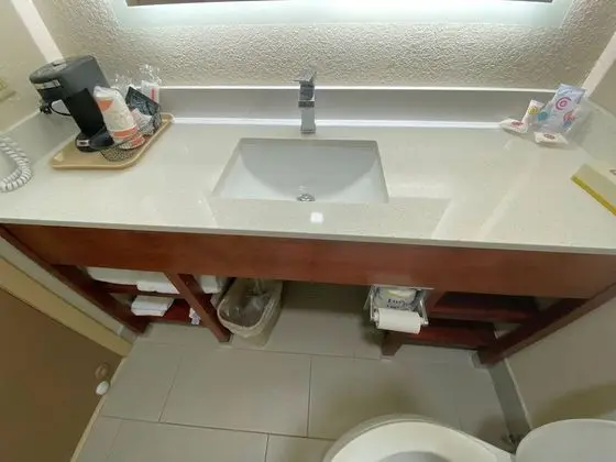 Standard Oda, 1 En Büyük (King) Boy Yatak, Sigara İçilmez, Buzdolabı ve Mikrodalga (with Sofabed)
