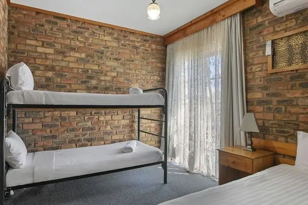 Family Oda (Family Room Sleeps 5 )