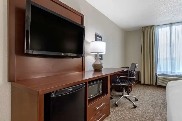 Oda, 1 En Büyük (King) Boy Yatak, Engellilere Uygun, Sigara İçilmez