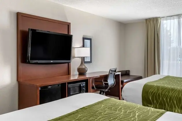 Oda, 2 Büyük (Queen) Boy Yatak, Sigara İçilmez