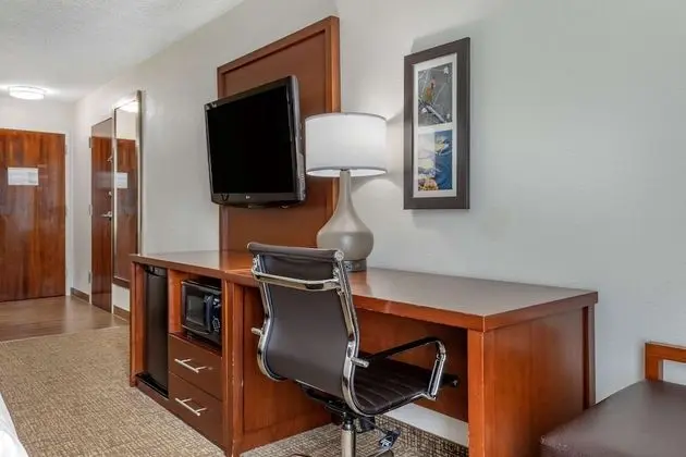 Oda, 2 Büyük (Queen) Boy Yatak, Sigara İçilmez