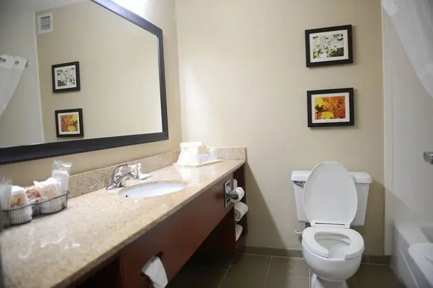 Oda, 2 Büyük (Queen) Boy Yatak, Sigara İçilmez