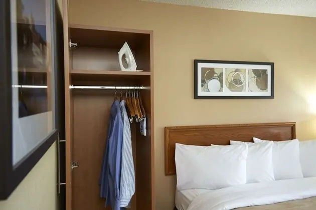 Standard Oda, 1 Büyük (Queen) Boy Yatak, Sigara İçilmez, Zemin Kat (Pet Friendly)