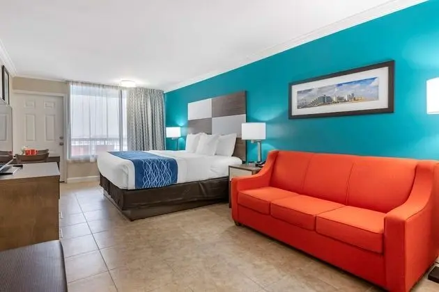 Standard Oda, 1 En Büyük (King) Boy Yatak ve Çekyat, Balkon, Şehir Manzaralı