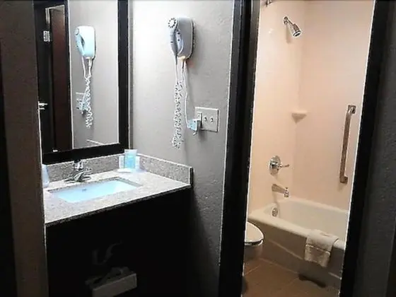 Standard Stüdyo Süit, Sigara İçilmez