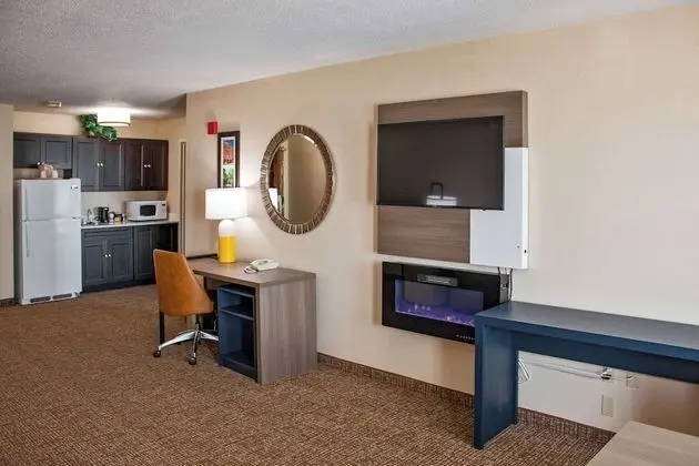 1 King Bed, Non Smoking, Jacuzzi Tub