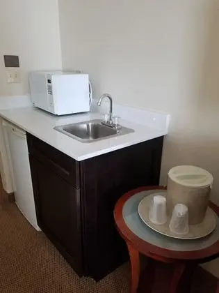 1 King Bed, Non Smoking, Jacuzzi Tub