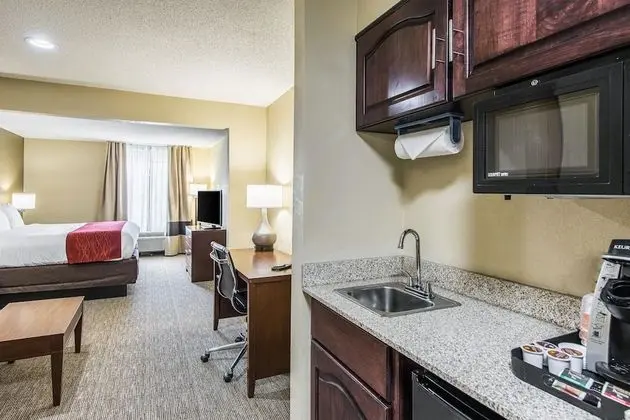 Süit, 1 En Büyük (King) Boy Yatak ve Çekyat, Sigara İçilmez (1 Person Sofa Bed)