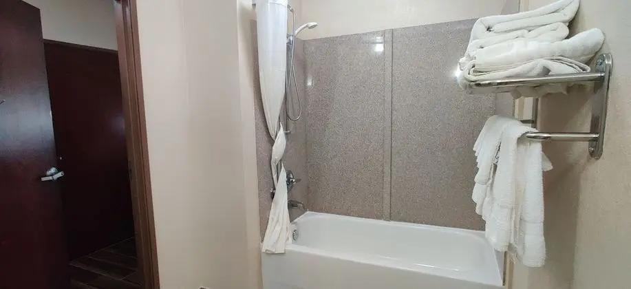 Standard Oda, 2 Büyük (Queen) Boy Yatak, Sigara İçilmez