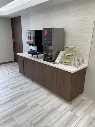Oda, 1 En Büyük (King) Boy Yatak, Engellilere Uygun, Sigara İçilmez