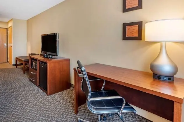 Oda, 1 En Büyük (King) Boy Yatak, Engellilere Uygun, Sigara İçilmez