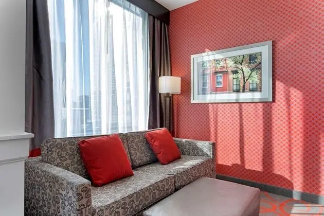 Süit, 1 En Büyük (King) Boy Yatak, Sigara İçilmez (Living Room)