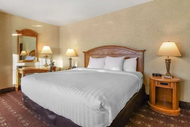 1 King Bed, Suite, Spa Bath, Nonsmoking