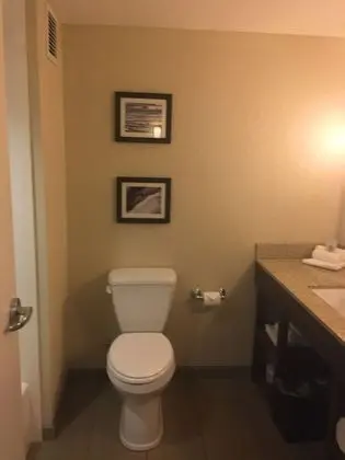 Standard Oda, 2 Büyük (Queen) Boy Yatak, Sigara İçilmez (Pet Friendly)
