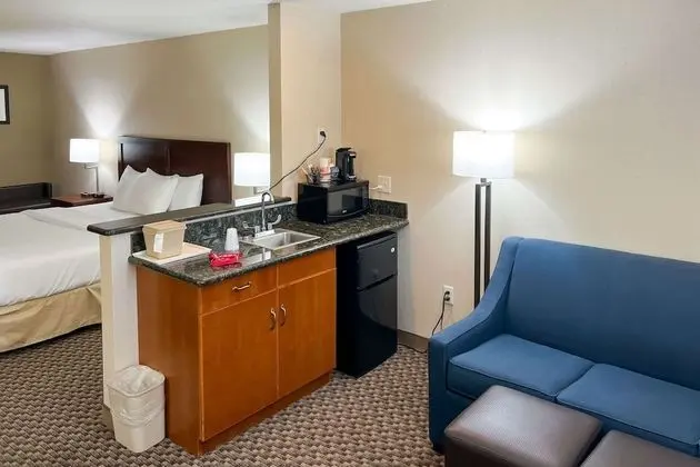 Süit, 1 En Büyük (King) Boy Yatak, Sigara İçilmez