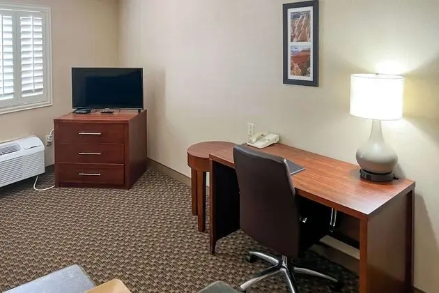 Süit, 1 En Büyük (King) Boy Yatak, Sigara İçilmez