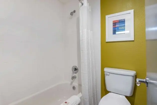 Standard Oda, 2 Büyük (Queen) Boy Yatak, Sigara İçilmez (Pet Friendly)