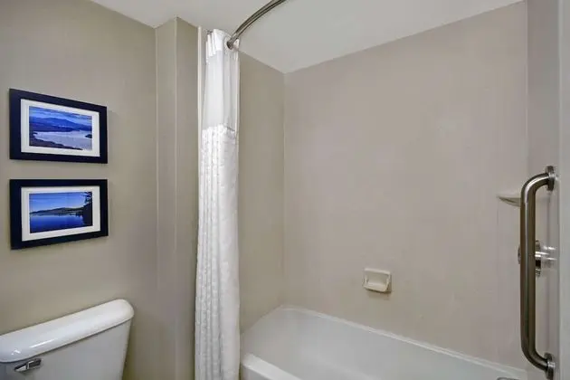 Süit, 1 En Büyük (King) Boy Yatak ve Çekyat, Sigara İçilmez