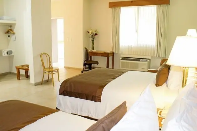 Süit, 2 Çift Kişilik Yatak, Sigara İçilmez