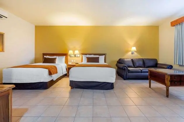 Süit, 2 Çift Kişilik Yatak, Sigara İçilmez