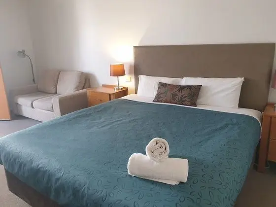Standard Oda, 1 En Büyük (King) Boy Yatak, Sigara İçilmez