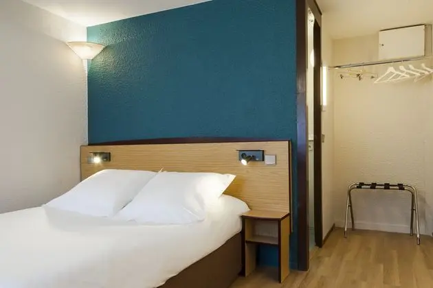 Çift ​​kişilik Standard