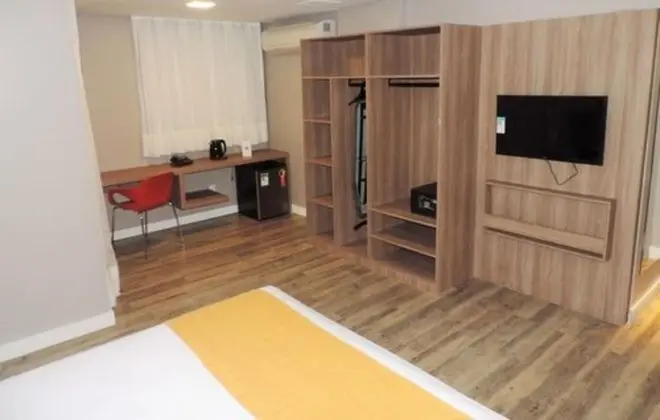 Deluxe Tek Büyük Yataklı Oda