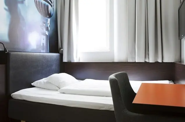 Economy Oda, Sigara İçilmez (140 cm bed)