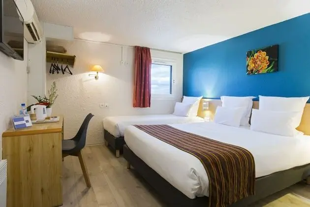 Standard 1 Queen 1 Single Non Smoking