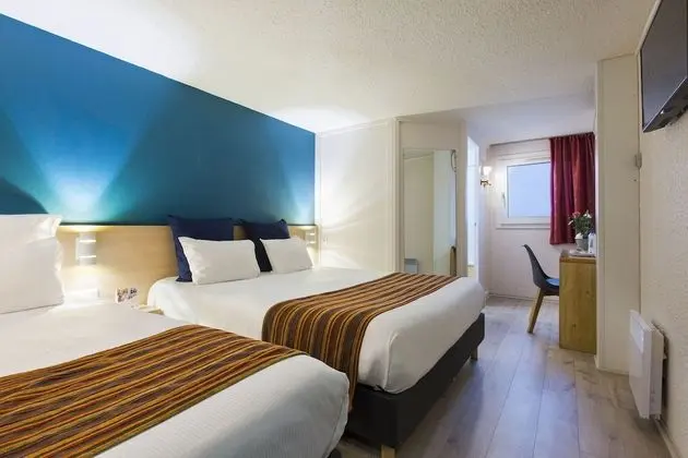 Standard 1 Queen 1 Single Non Smoking