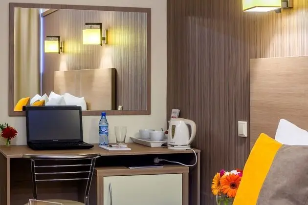 Comfort Tek Büyük veya İki Ayrı Yataklı Oda