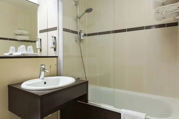Standard Üç Kişilik Oda, Birden Çok Yatak, Sigara İçilmez