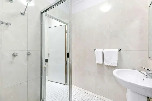 Standard Oda, 1 Büyük (Queen) Boy Yatak, Sigara İçilmez