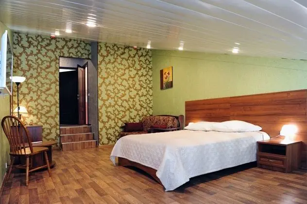 Comfort Tek Büyük Yataklı Oda